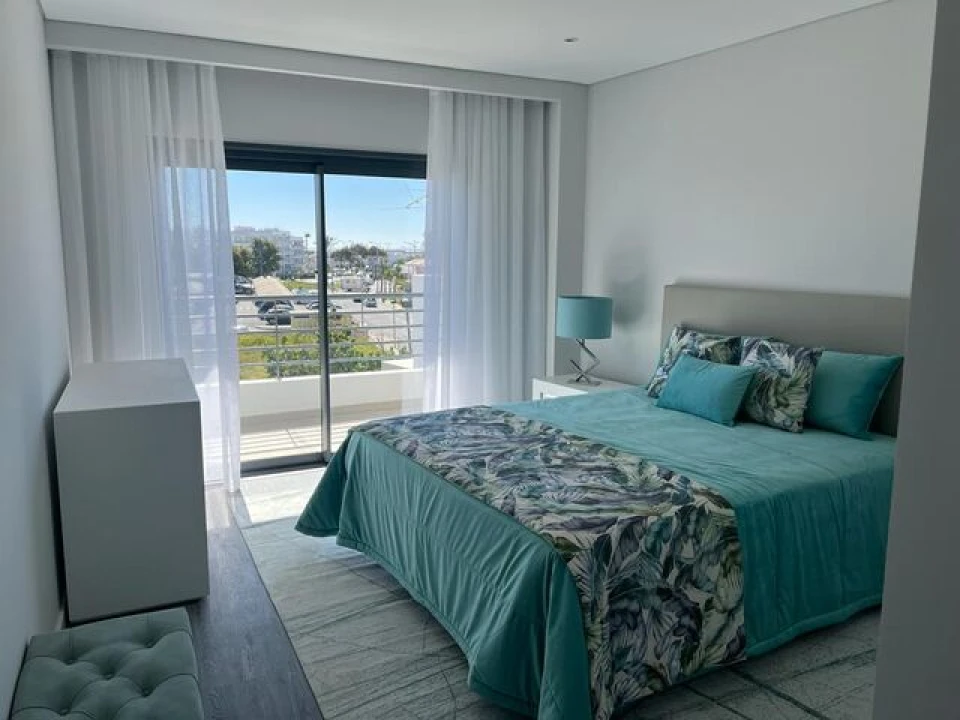 Apartamento T3 para Venda em Olhão Foto 3