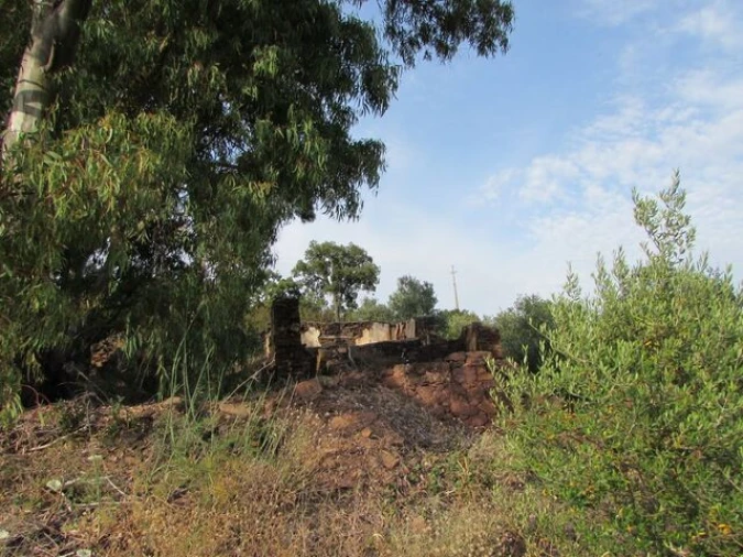 Moradia T0 para Venda em Salir Foto 4