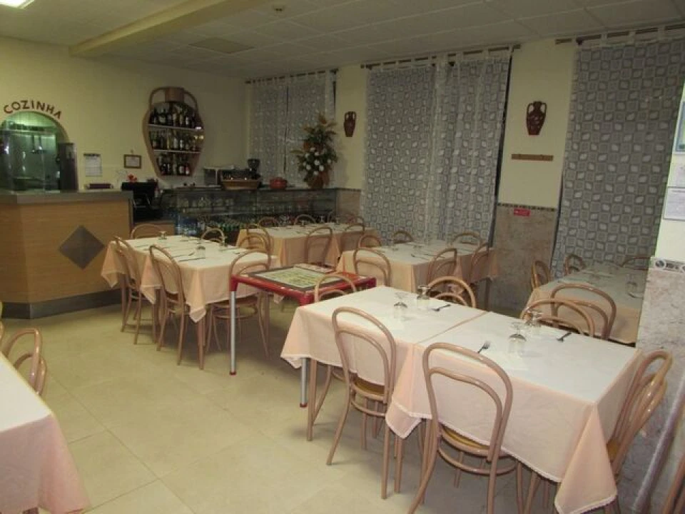 Loja para Venda em Quarteira Foto 6