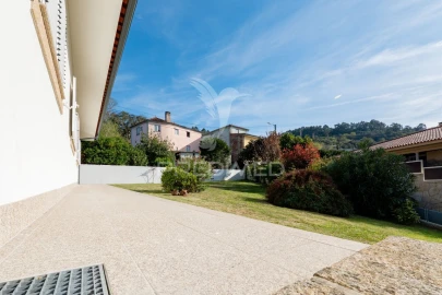 Moradia T4 para Venda em Adaufe