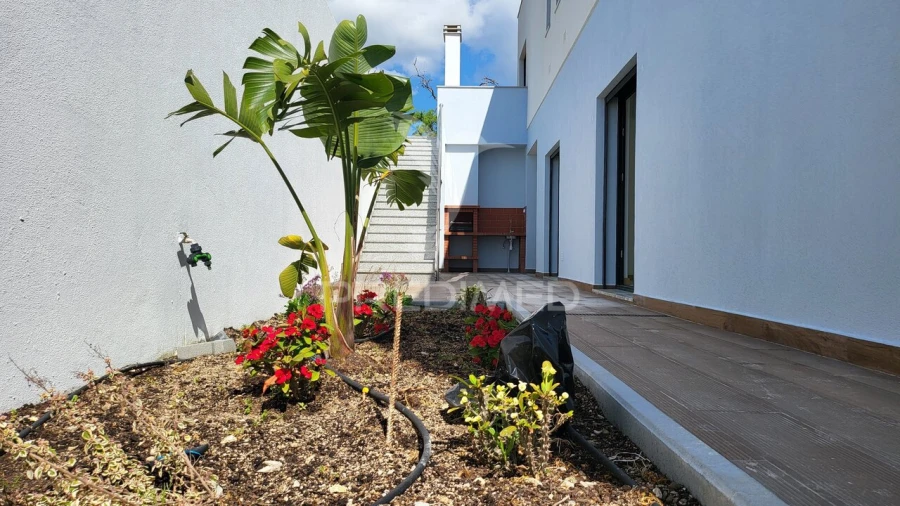 Moradia T4 para Venda em Portimão Foto 27