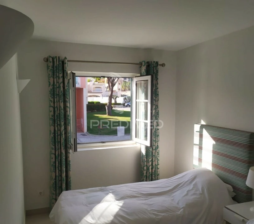 Apartamento T2 para Venda em Quarteira Foto 26