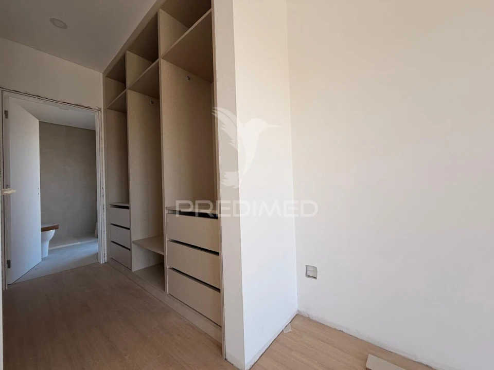 Moradia T4 para Venda em Fernao Ferro Foto 19