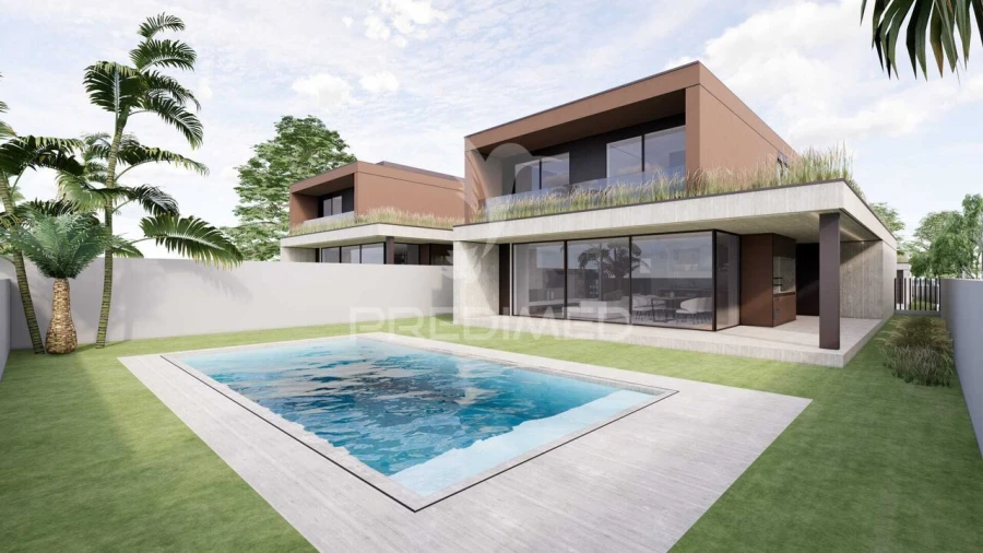 Moradia T4 para Venda em Lago Foto 2