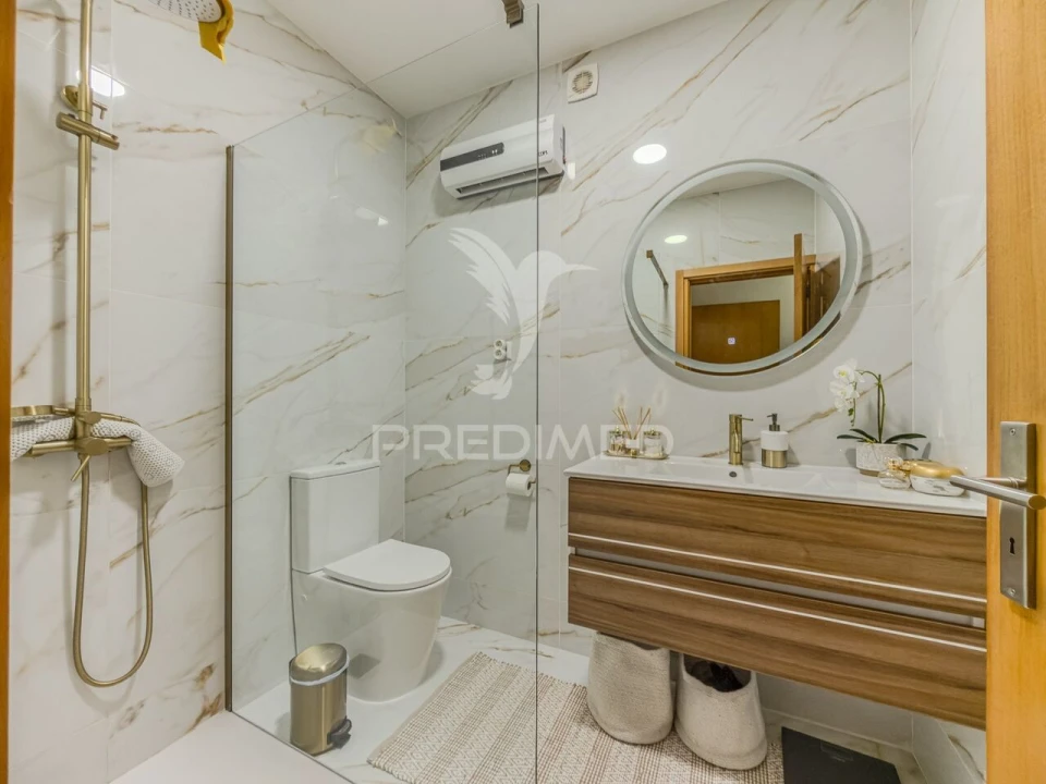 Moradia T3 para Venda em Salreu Foto 7