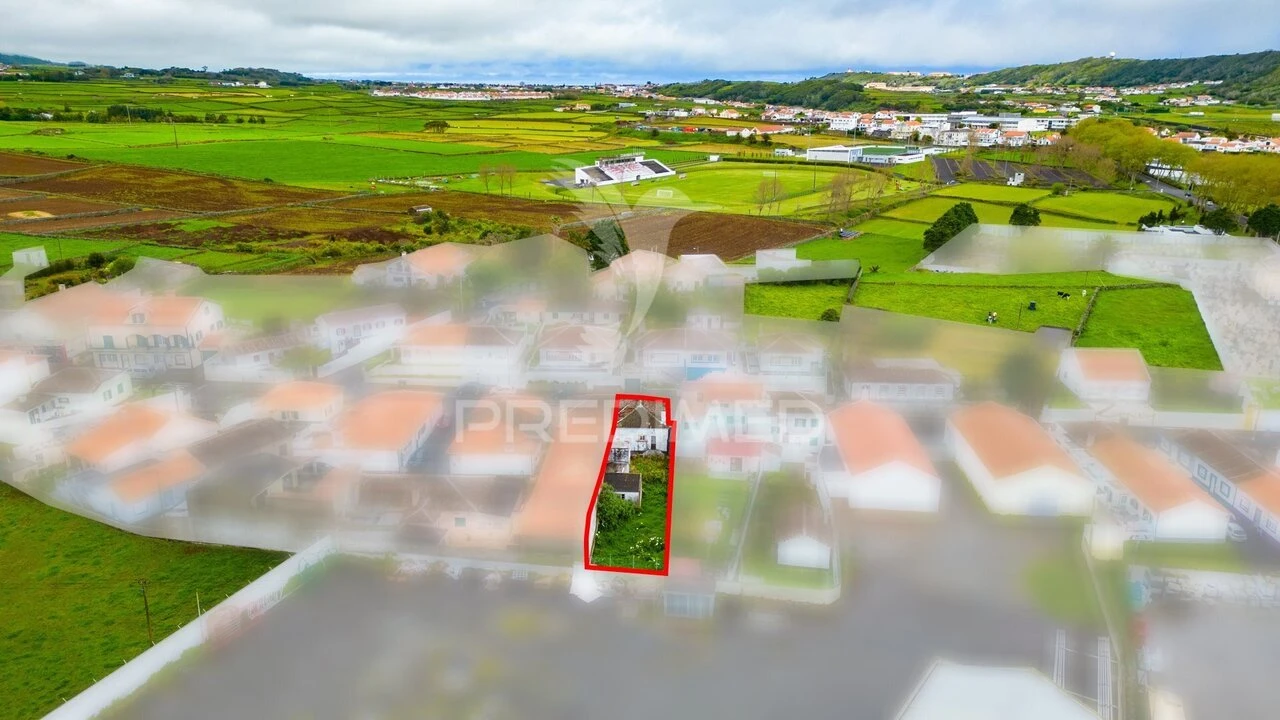 Moradia T2 para Venda em Praia da Vitoria (Santa Cruz) Foto 33
