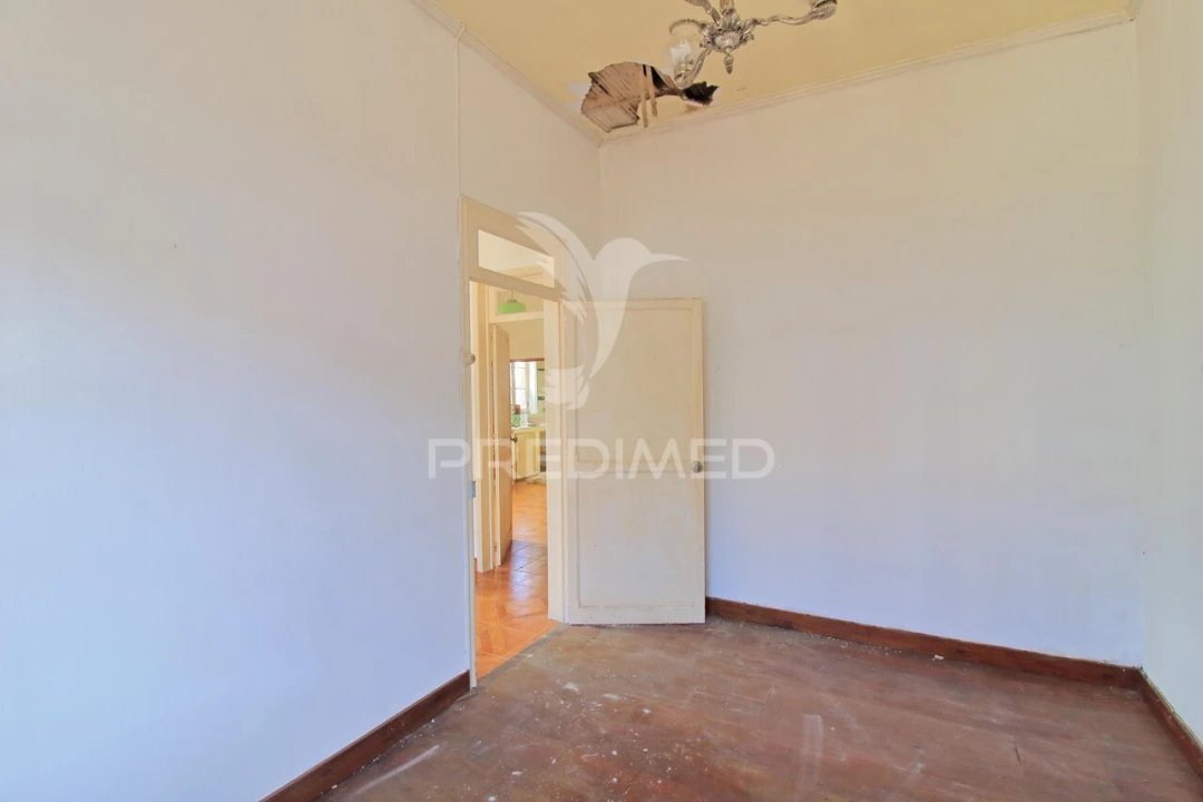 Moradia T2 para Venda em Praia da Vitoria (Santa Cruz) Foto 8