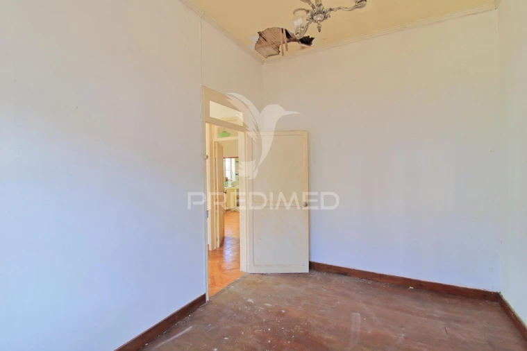 Moradia T2 para Venda em Praia da Vitoria (Santa Cruz) Foto 8