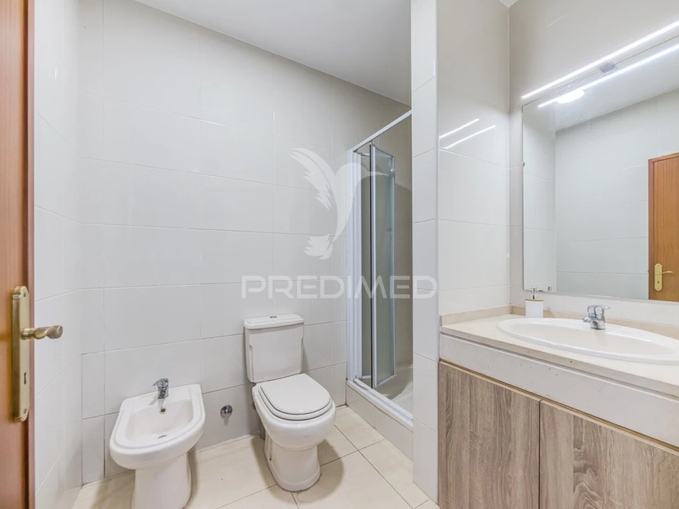 Apartamento T3 para Venda em Bunheiro Foto 11