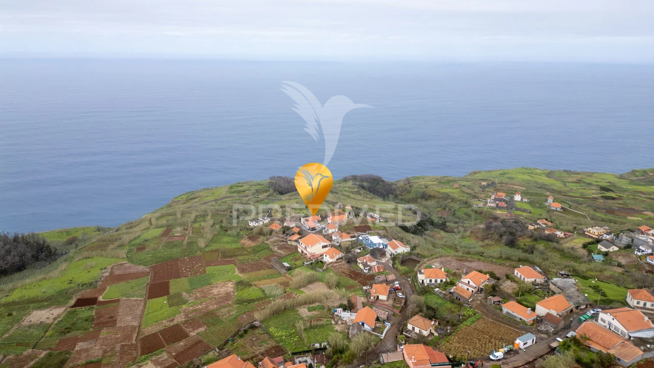 Moradia T3 para Venda em Porto Moniz Foto 4