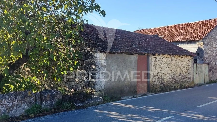 Terreno para Venda em Atouguia