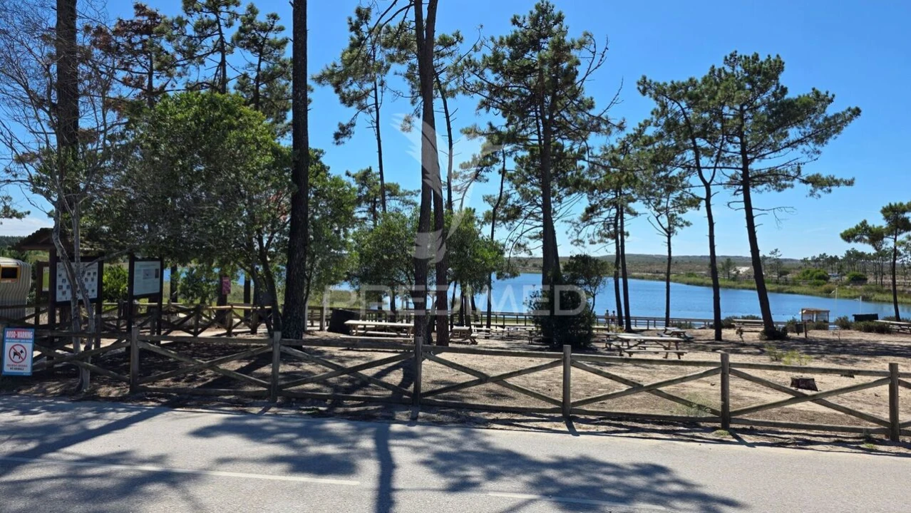 Terreno para Venda em Coimbrão Foto 8