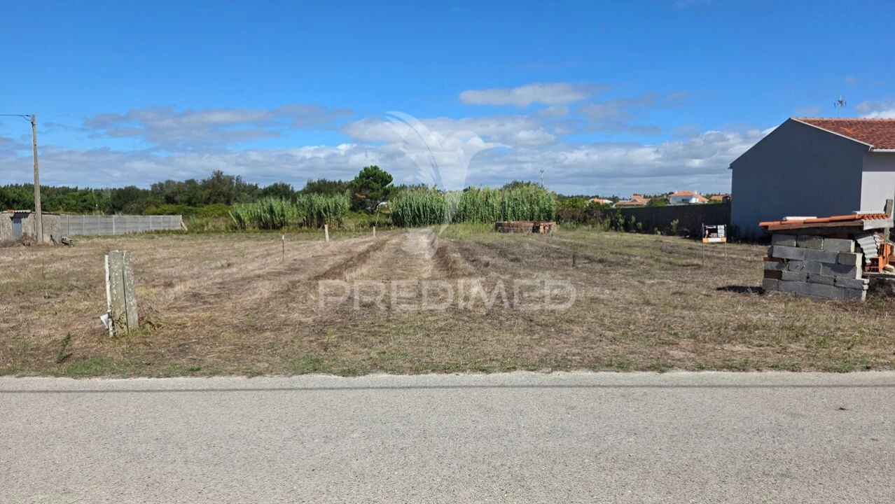 Terreno para Venda em Coimbrão Foto 1