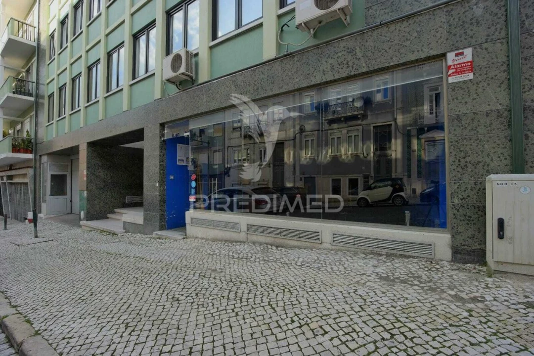 Loja para Arrendamento em Santo António Foto 26