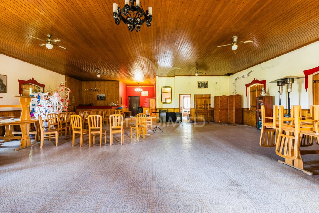 Quinta T4 para Venda em Meia Via Foto 29