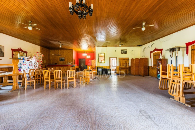 Quinta T4 para Venda em Meia Via Foto 29