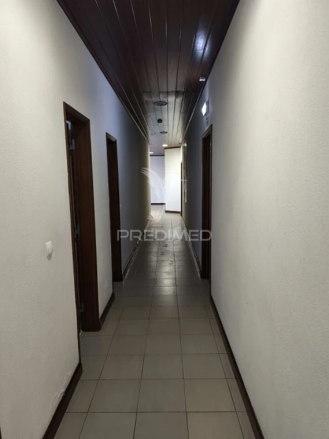 Loja para Venda em Albufeira e Olhos de Água