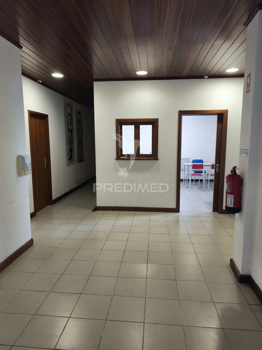 Loja para Venda em Albufeira e Olhos de Água Foto 8