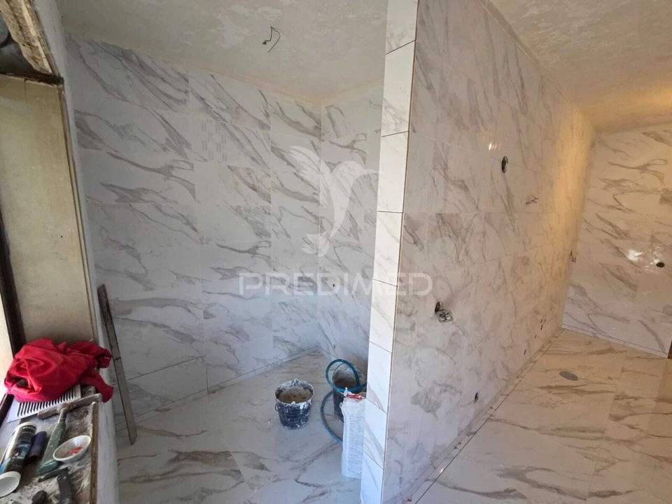 Apartamento T2 para Venda em Vilar de Andorinho Foto 6