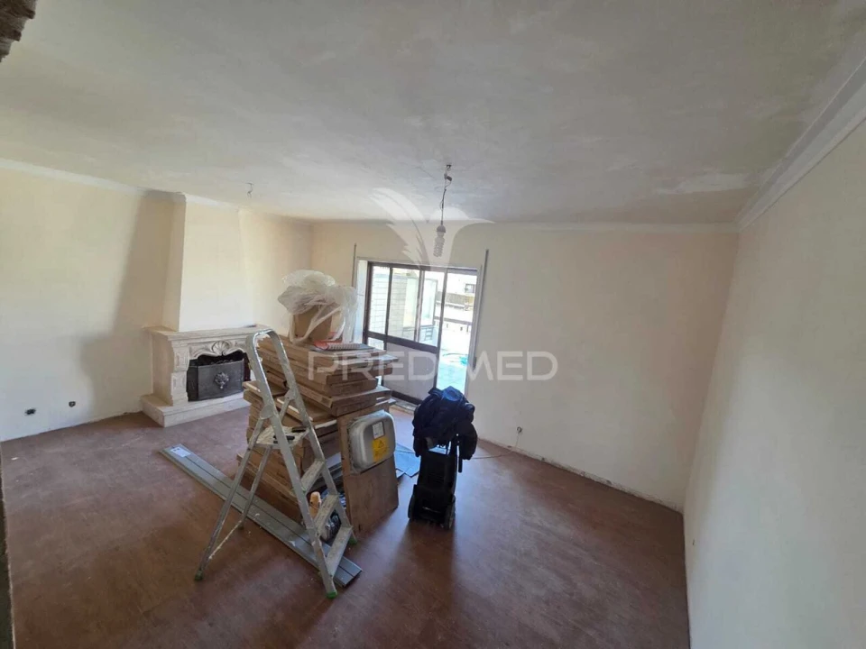 Apartamento T2 para Venda em Vilar de Andorinho Foto 9