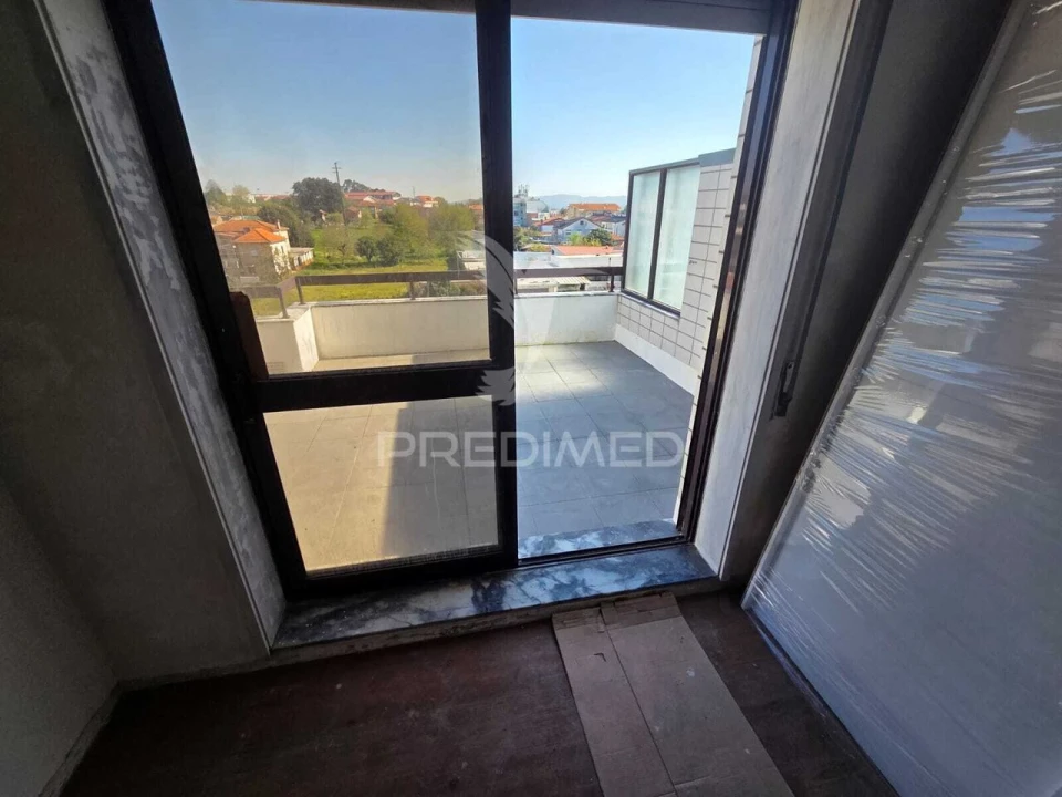 Apartamento T2 para Venda em Vilar de Andorinho Foto 18