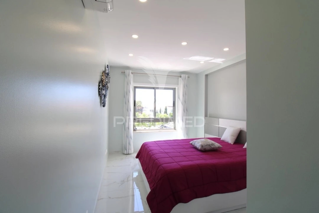 Apartamento T1 para Venda em Portimão Foto 12
