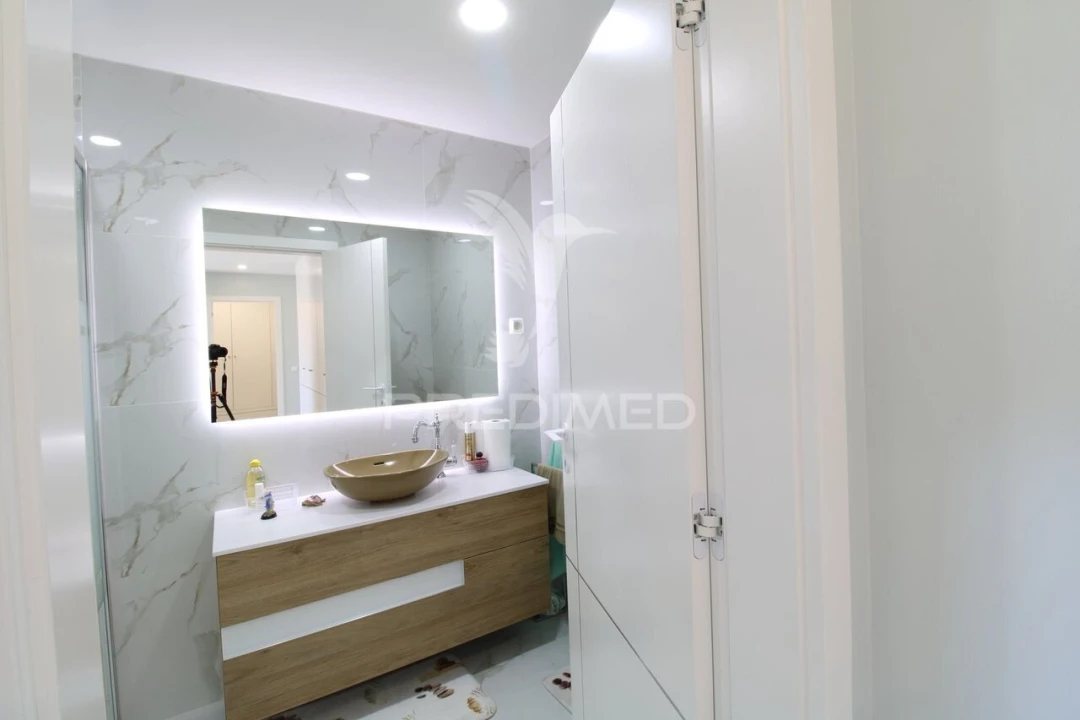 Apartamento T1 para Venda em Portimão Foto 14