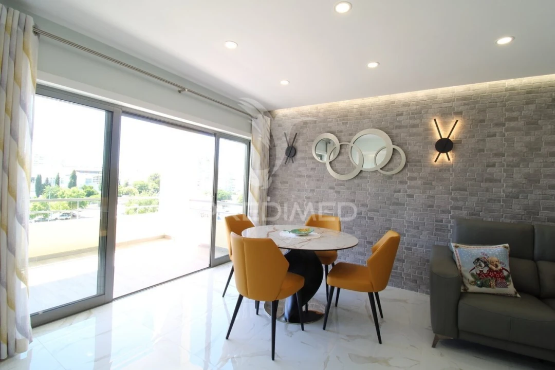 Apartamento T1 para Venda em Portimão Foto 1