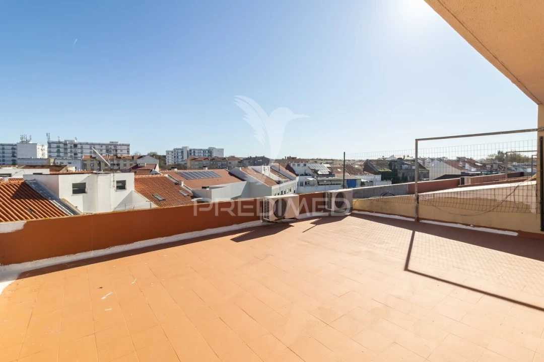 Apartamento T3 para Venda em Moita Foto 27