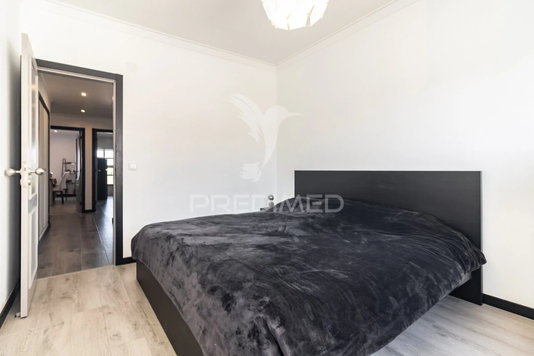 Apartamento T3 para Venda em Moita Foto 18
