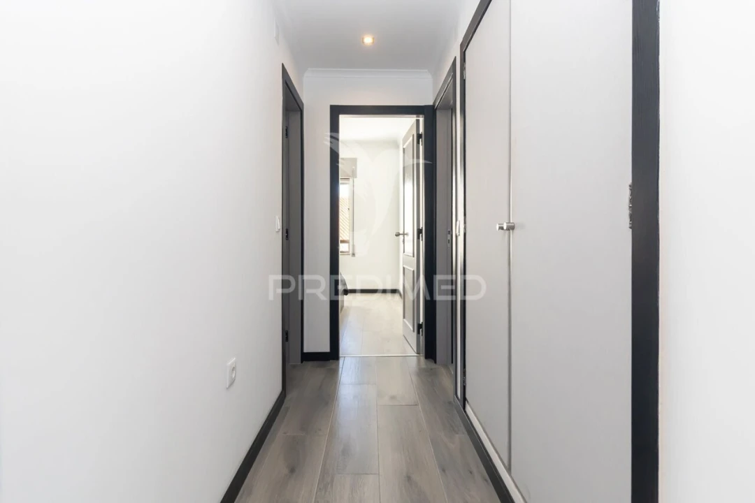 Apartamento T3 para Venda em Moita Foto 14