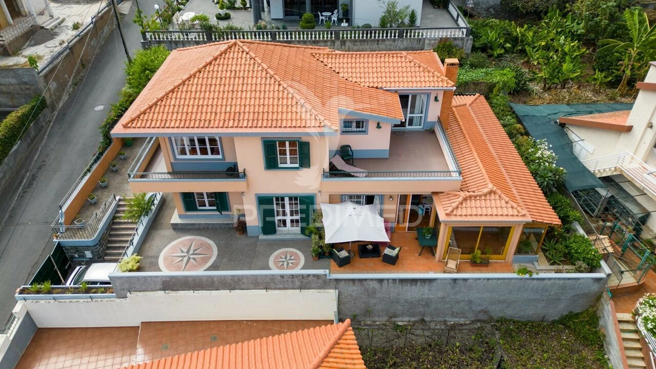 Moradia T5 para Venda em São Martinho Foto 2