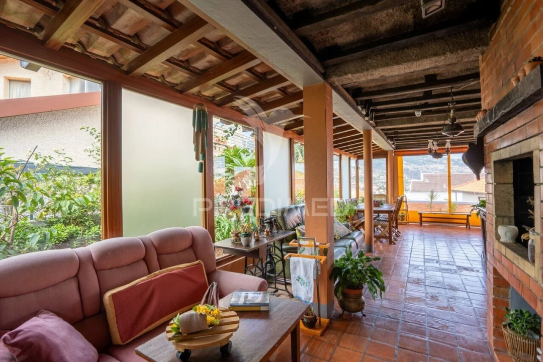 Moradia T5 para Venda em São Martinho Foto 24