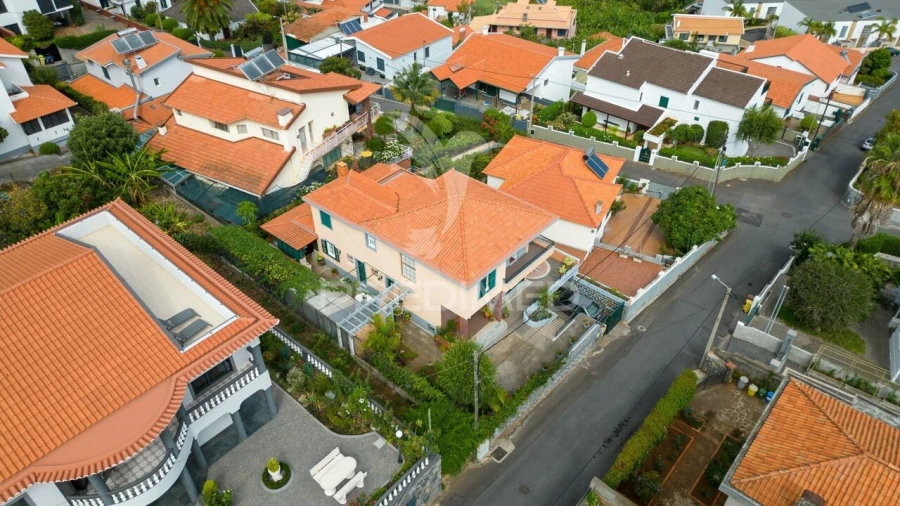 Moradia T5 para Venda em São Martinho Foto 5