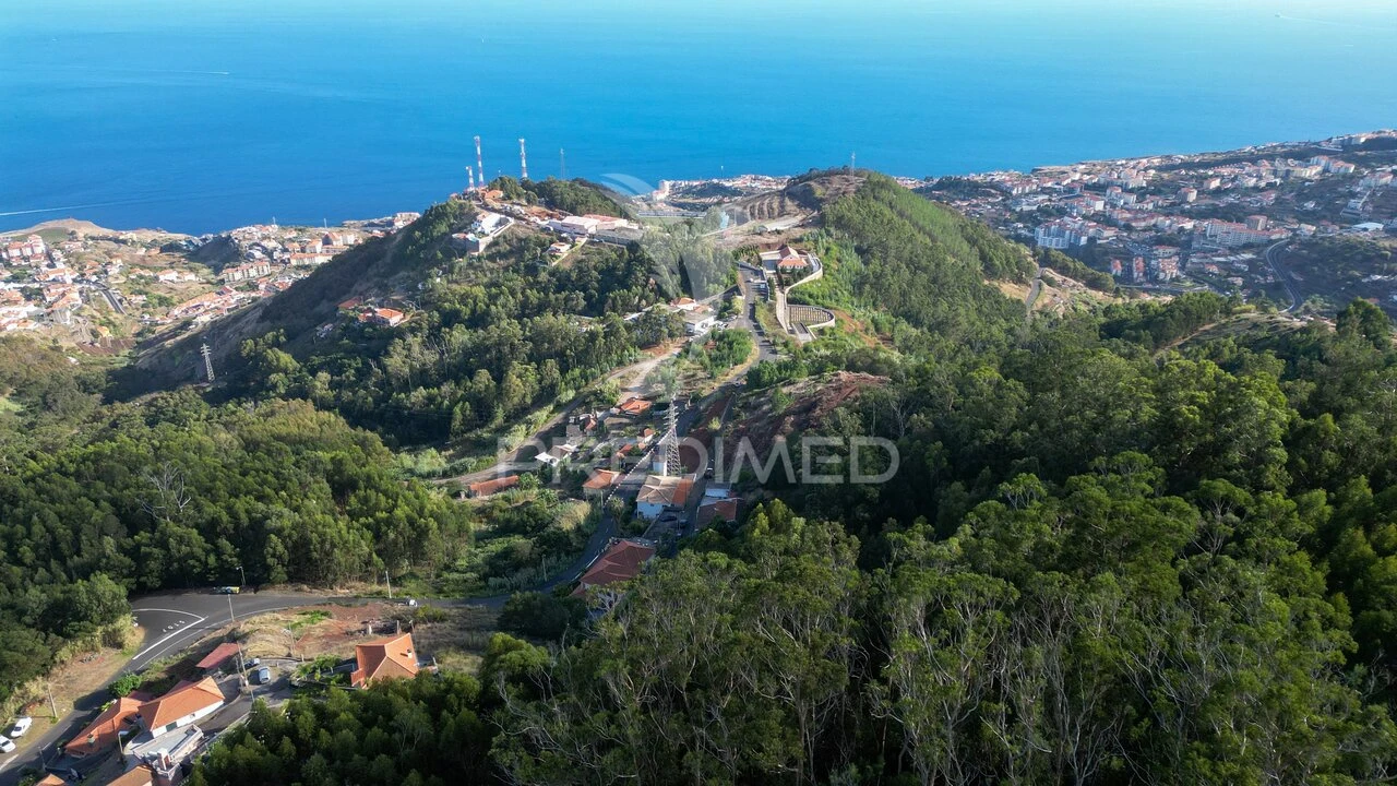Terreno para Venda em Caniço Foto 6