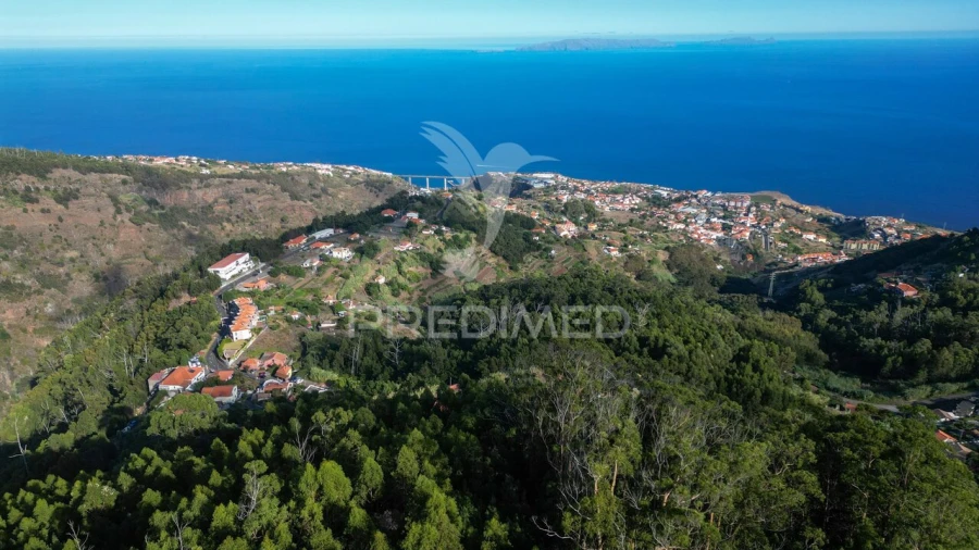 Terreno para Venda em Caniço Foto 10