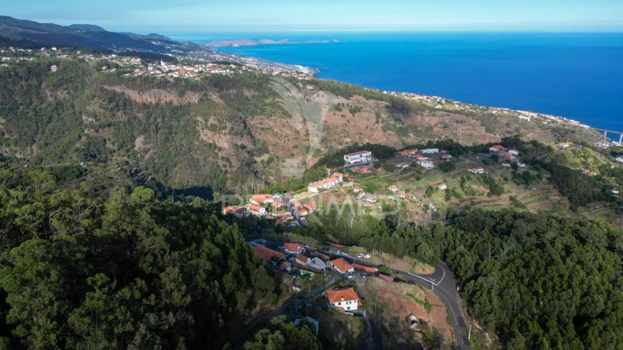 Terreno para Venda em Caniço Foto 8