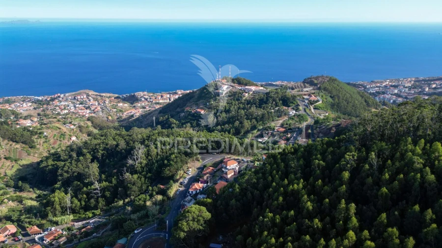 Terreno para Venda em Caniço Foto 12