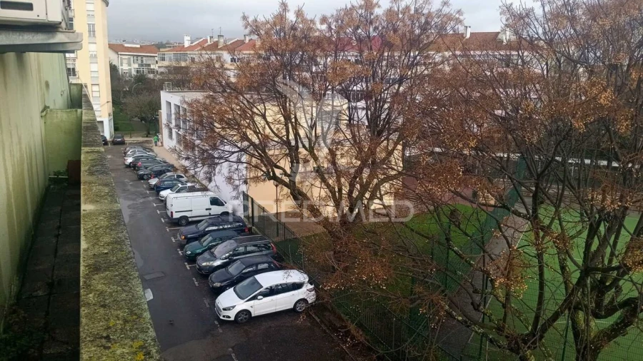 Armazém para Venda em Falagueira-Venda Nova Foto 16