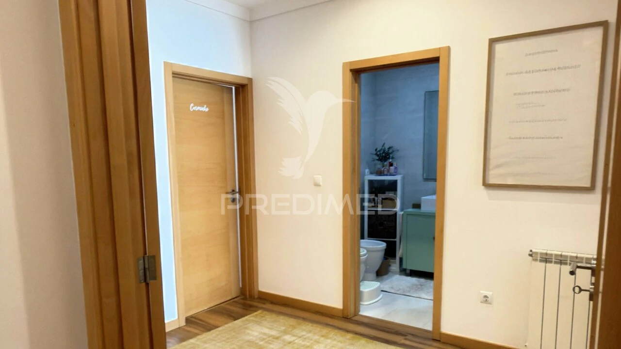 Apartamento T3 para Venda em Nogueira da Regedoura Foto 3