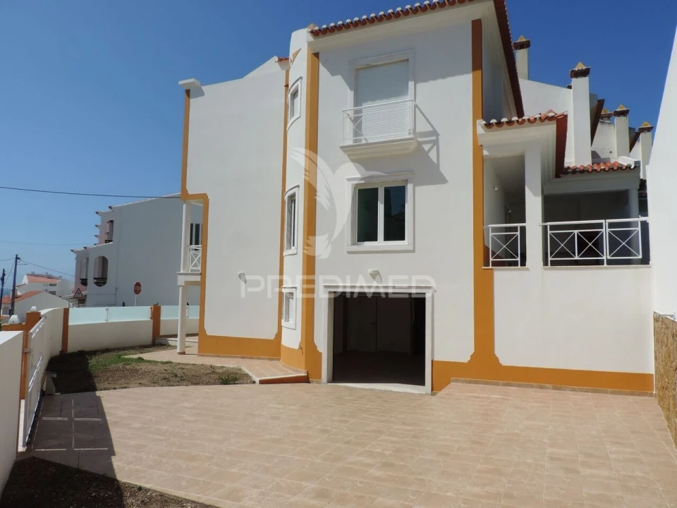 Moradia T3 para Venda em Ericeira Foto 1