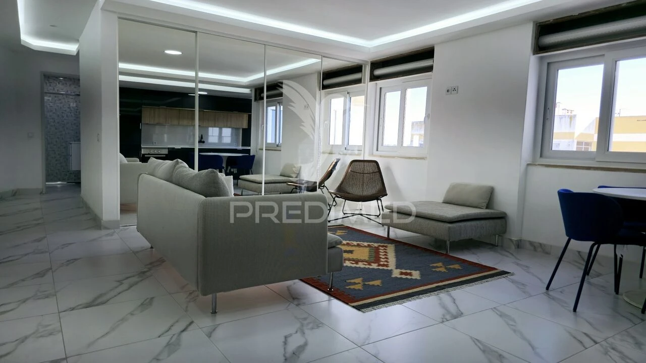 Apartamento T2 para Venda em Portimão Foto 7