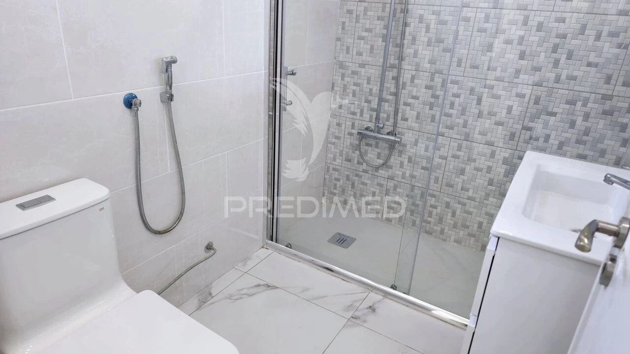 Apartamento T2 para Venda em Portimão Foto 21
