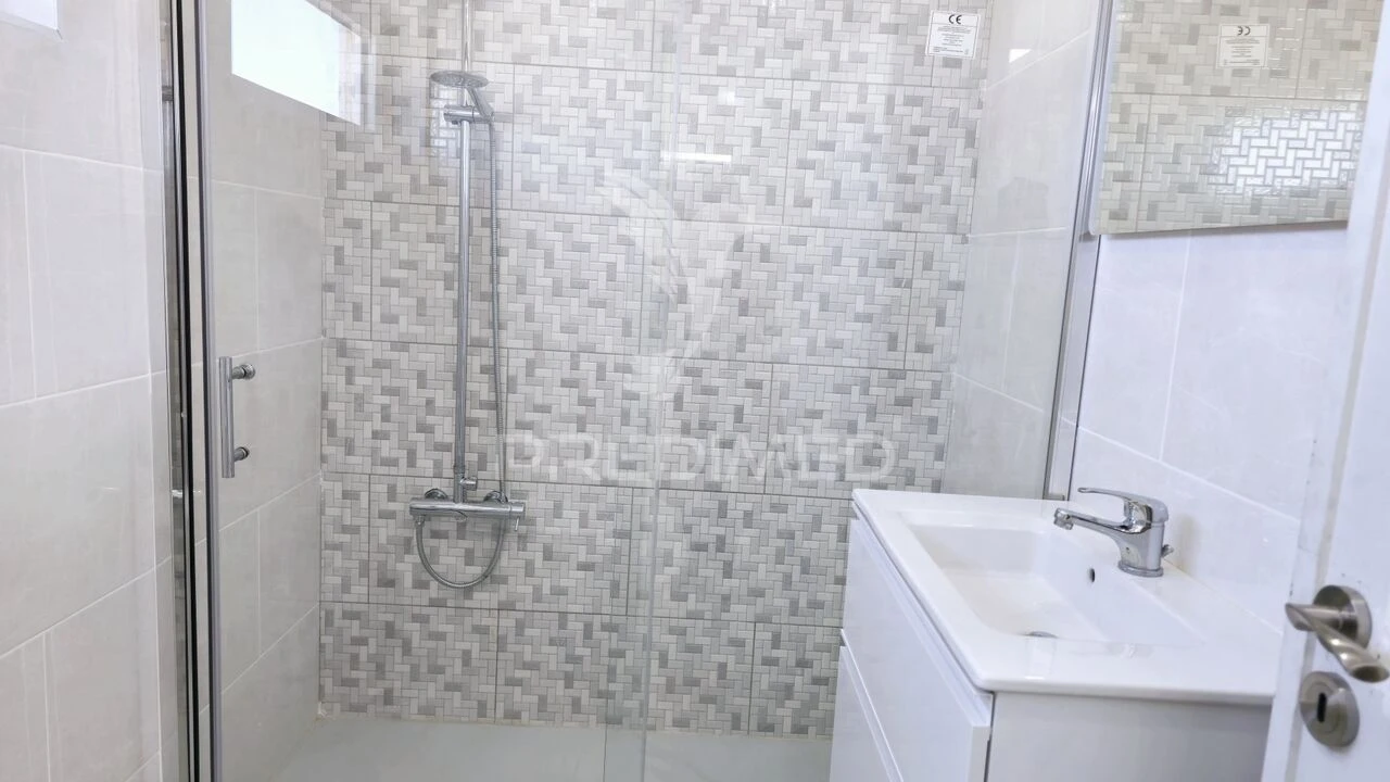 Apartamento T2 para Venda em Portimão Foto 20