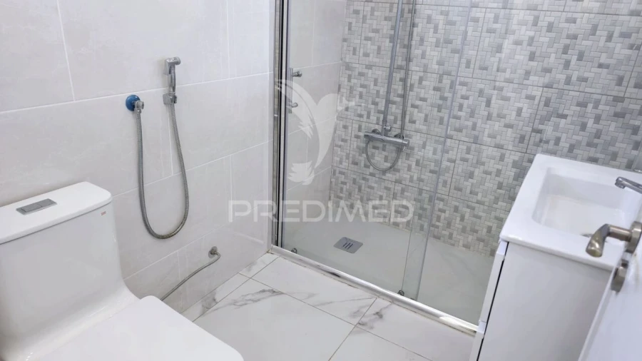 Apartamento T2 para Venda em Portimão Foto 21