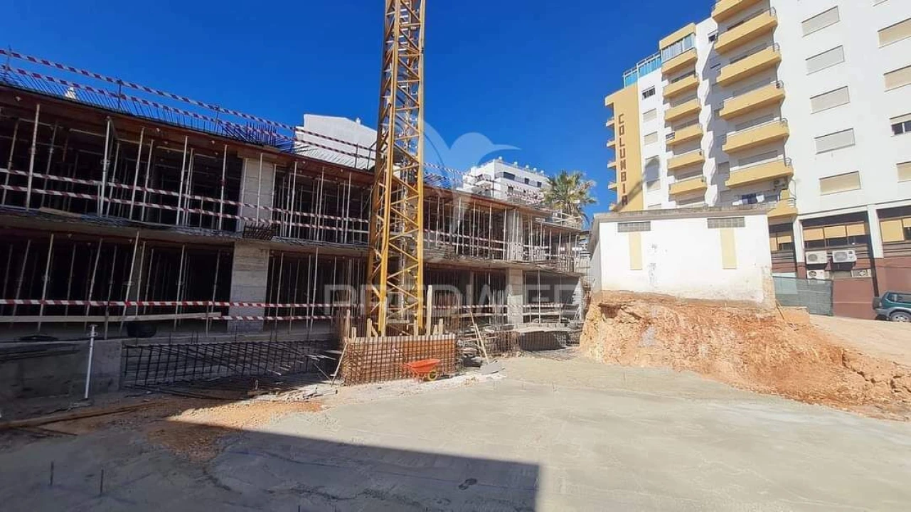 Apartamento T2 para Venda em Portimão Foto 17