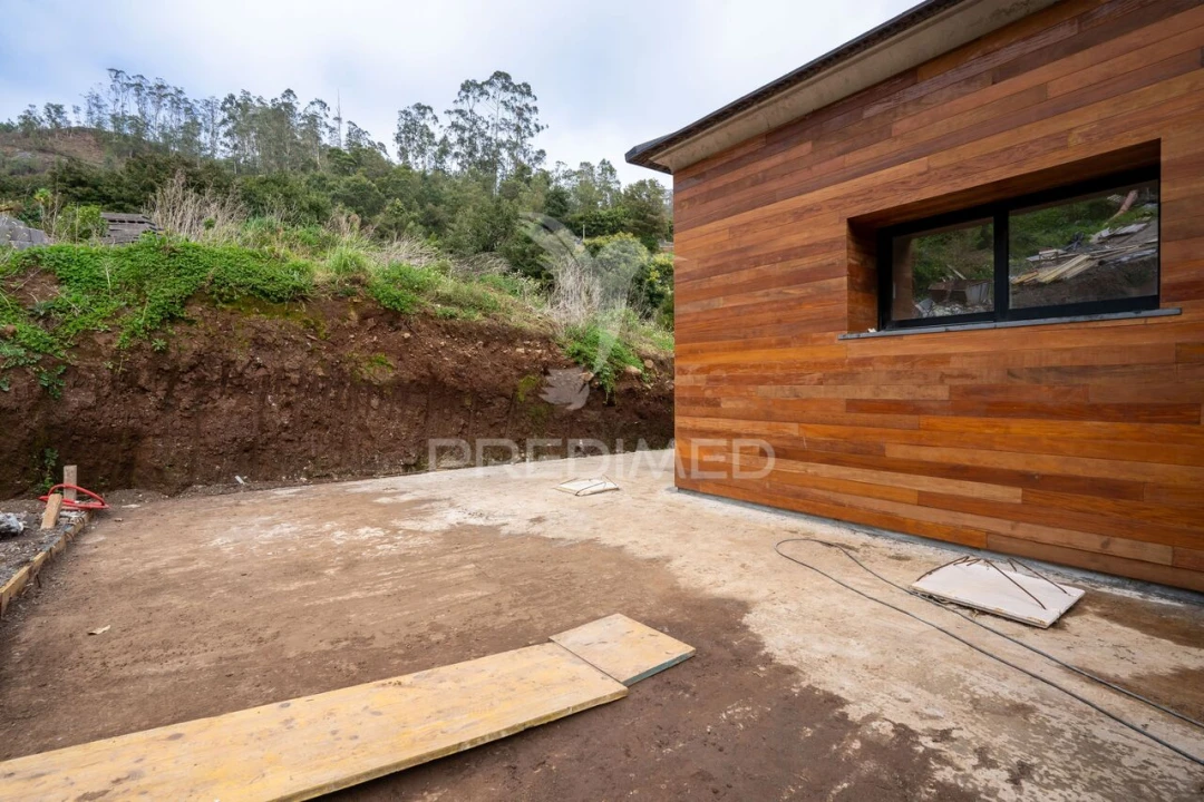 Moradia T3 para Venda em Santo Antonio da Serra Foto 19