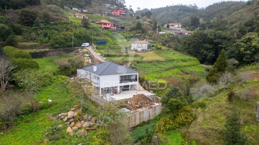 Moradia T3 para Venda em Santo Antonio da Serra Foto 32