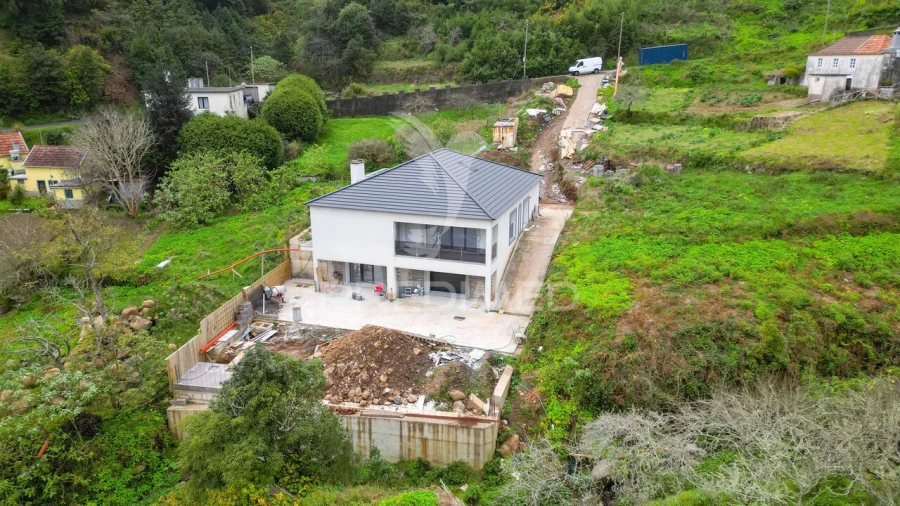 Moradia T3 para Venda em Santo Antonio da Serra Foto 31