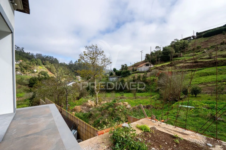 Moradia T3 para Venda em Santo Antonio da Serra Foto 17